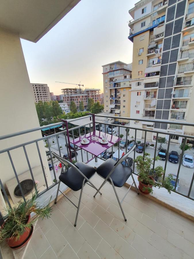 Cozy 1 Bedroom Apartment Near Parks, Cafes & Restaurants Tirana Kültér fotó