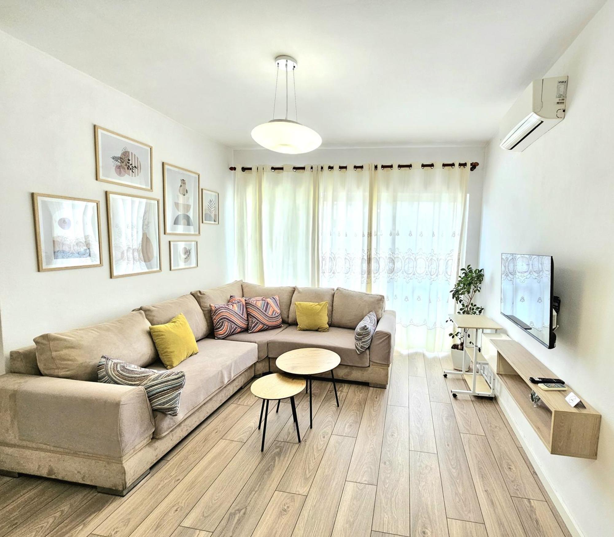 Cozy 1 Bedroom Apartment Near Parks, Cafes & Restaurants Tirana Kültér fotó